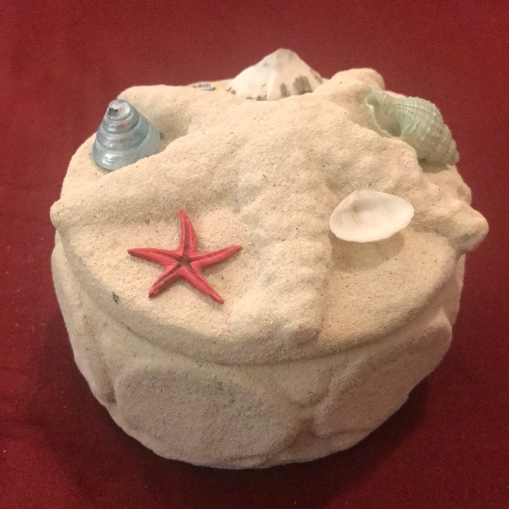 White Sandy Sea Shell Pottery Jewelry Box